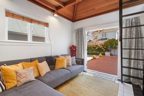 Photo of property in 90 Murray Place, St Albans, Christchurch, 8014