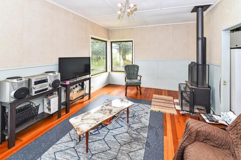 Photo of property in 102a Morley Road, Waiuku, 2681