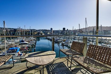 Photo of property in Clyde Quay Wharf, 2b/6 Clyde Quay Wharf, Te Aro, Wellington, 6011