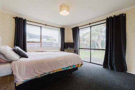Photo of property in 43 Pencarrow Street, Highbury, Palmerston North, 4412