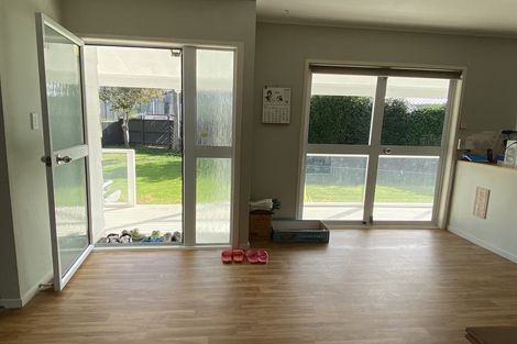 Photo of property in 16 Kakapo Place, Papatoetoe, Auckland, 2025