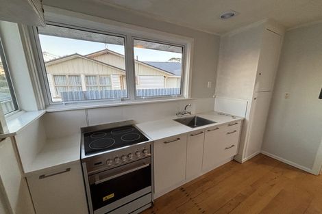 Photo of property in 1/24 Dale Crescent, Pakuranga, Auckland, 2010