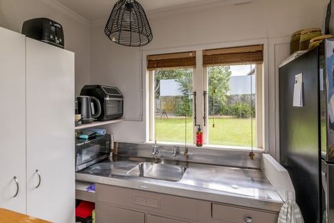 Photo of property in 23 Chester Street, Levin, 5510