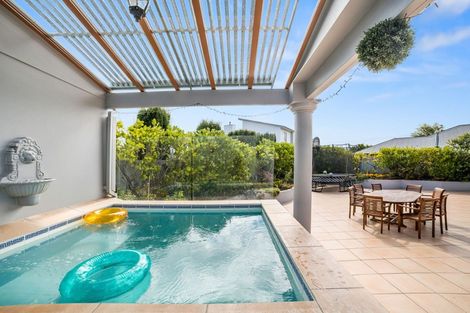 Photo of property in 20 Endeavour Drive, Whitby, Porirua, 5024