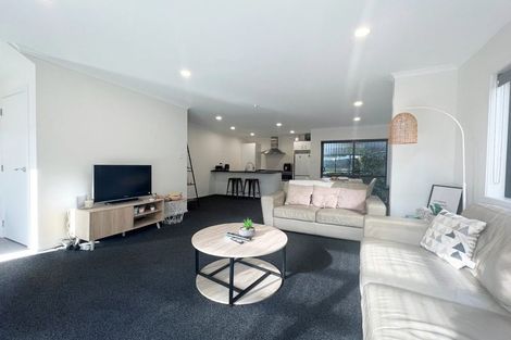 Photo of property in 2/3 The Link, Flagstaff, Hamilton, 3210