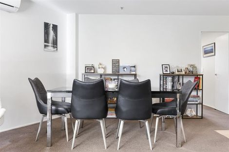 Photo of property in Mon Desir Apartments, 1d/173 Hurstmere Road, Takapuna, Auckland, 0622