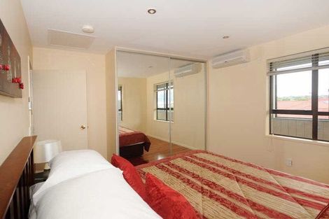 Photo of property in 119 Queens Road, Waikanae Beach, Waikanae, 5036