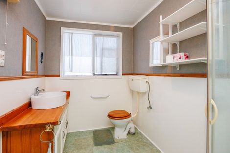 Photo of property in 25 Easton Street, Foxton, 4814