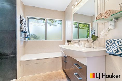 Photo of property in 31 Church Road, Ardmore, Papakura, 2582