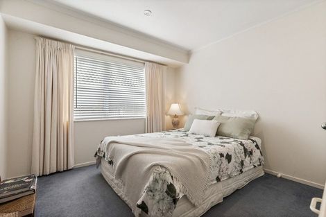 Photo of property in 2 Landing Drive, Albany, Auckland, 0632