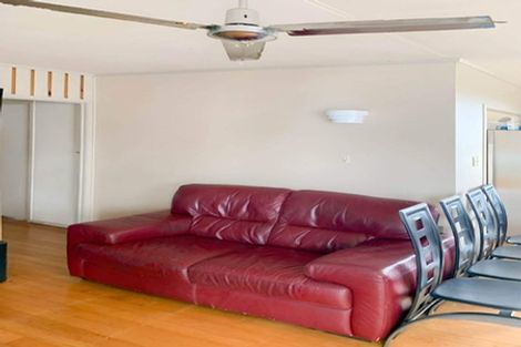 Photo of property in 12 Greville Road, Pinehill, Auckland, 0632