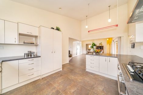 Photo of property in 16 James Nairn Grove, Riverstone Terraces, Upper Hutt, 5018