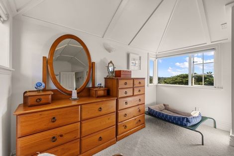 Photo of property in 1032 Scenic Drive North, Swanson, Auckland, 0816