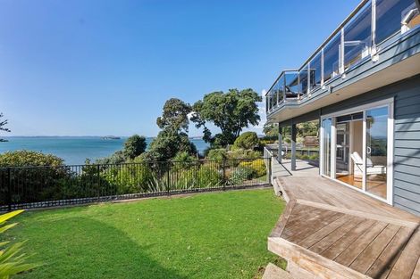 Photo of property in 17 Rangitoto View Road, Cockle Bay, Auckland, 2014