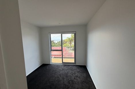 Photo of property in 5/15 Sea Vista Avenue, Beach Haven, Auckland, 0626
