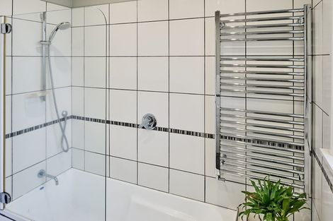 Photo of property in 30 Pukatea Street, Eastbourne, Lower Hutt, 5013