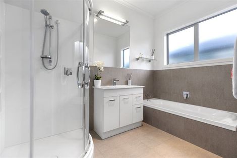 Photo of property in 65 Golden Sands Drive, Papamoa Beach, Papamoa, 3118