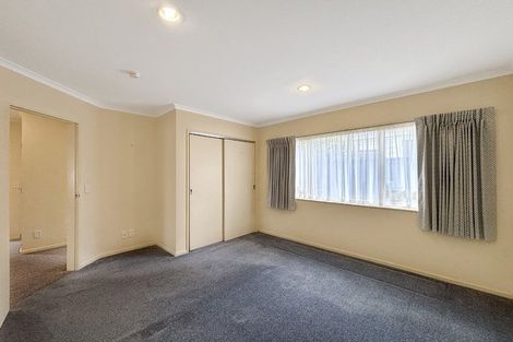 Photo of property in Miramar Villas, 4/3 Byron Street, Miramar, Wellington, 6022