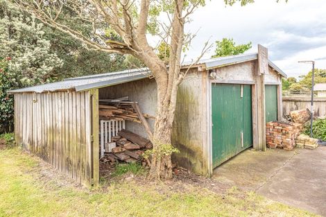 Photo of property in 30 Weraroa Road, Waverley, 4510