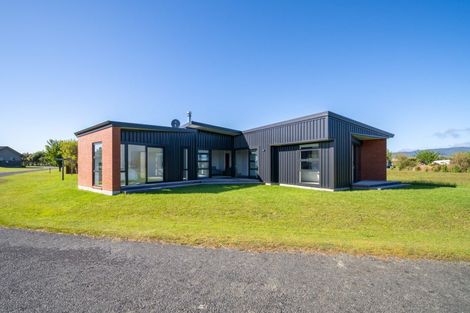 Photo of property in 35 Paton Place, Te Anau, 9600