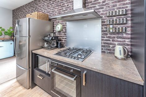 Photo of property in 14 Golf Vue Place, Castlecliff, Whanganui, 4501