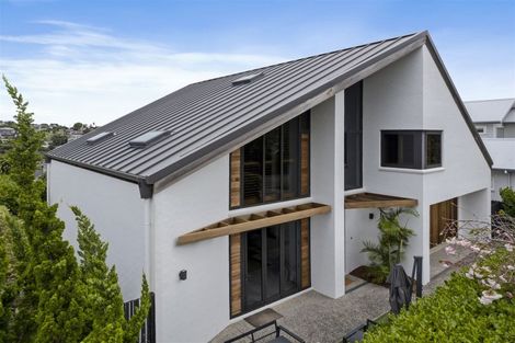 Photo of property in 11 Tuatini Place, Long Bay, Auckland, 0630