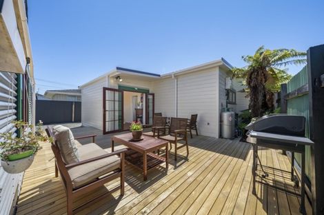 Photo of property in 24 Riverbank Street, Ebdentown, Upper Hutt, 5018