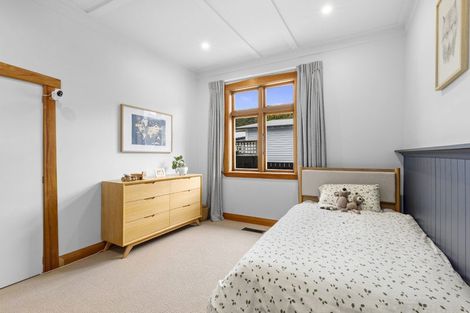 Photo of property in 17 Burnside Street, Waterloo, Lower Hutt, 5011