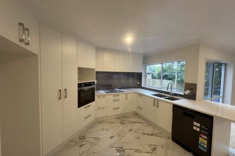 Photo of property in 3a Christina Avenue, Te Atatu South, Auckland, 0602