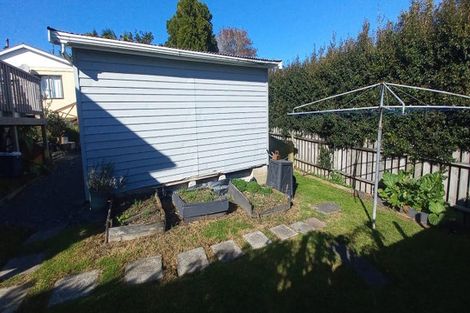 Photo of property in 22 Foster Crescent, Snells Beach, 0920