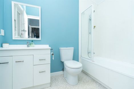 Photo of property in 1a Mahana Road, St Andrews, Hamilton, 3200