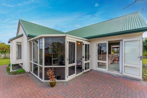 Photo of property in 11 Robinson Terrace, Rangatira Park, Taupo, 3330