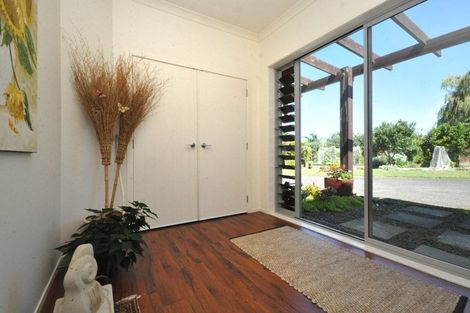 Photo of property in 10 Millbrook Drive, Waiuku, 2683