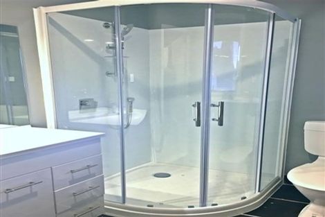 Photo of property in 17 Lemnos Place, Titirangi, Auckland, 0604