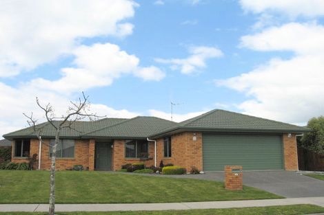 Photo of property in 19 Carribean Place, Papamoa Beach, Papamoa, 3118