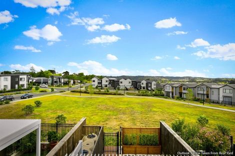 Photo of property in 12a Dida Park Drive, Kumeu, 0810