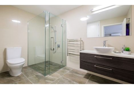 Photo of property in 82 Rewa Rewa Lane, Orewa, 0931