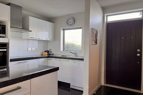 Photo of property in 2/39 Grahams Road, Ilam, Christchurch, 8041