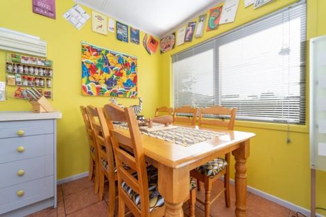 Photo of property in 52 Woodward Street East, Featherston, 5710