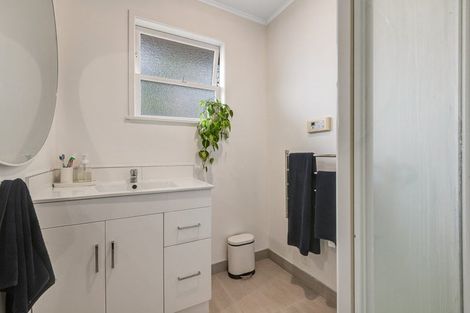 Photo of property in 71b Red Beach Road, Red Beach, 0932