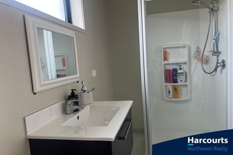 Photo of property in 4 Kerewhenua Crescent, Hobsonville, Auckland, 0616