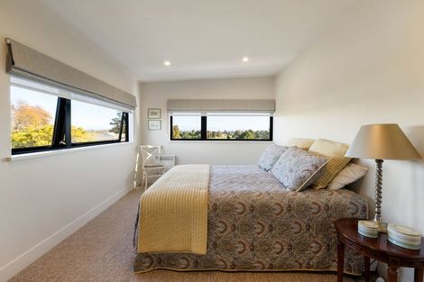 Photo of property in 142 Lake Crescent, Hamilton Lake, Hamilton, 3204