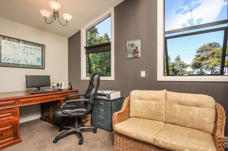 Photo of property in 35 Tanekaha Road, Titirangi, Auckland, 0604