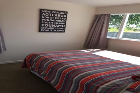 Photo of property in 42 Waimea Road, Waikanae Beach, Waikanae, 5036