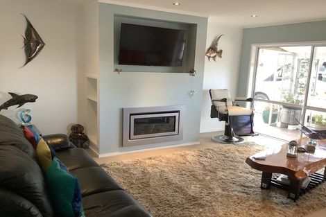 Photo of property in 2/28 Onepoto Road, Hauraki, Auckland, 0622