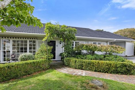 Photo of property in 9 Kukupa Grove, Heretaunga, Upper Hutt, 5018