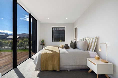 Photo of property in 19 Glenfiddich Road, Jacks Point, Queenstown, 9371