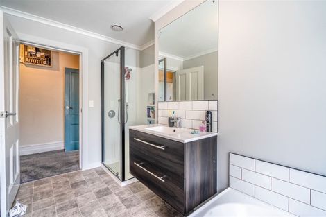 Photo of property in 68 York Road, Riversdale, 9776