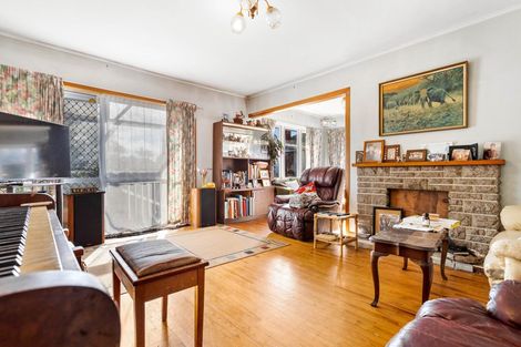 Photo of property in 11 Shamrock Lane, Te Atatu Peninsula, Auckland, 0610