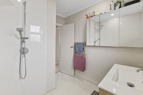 Photo of property in 75 Mould Street, Waitara, 4320